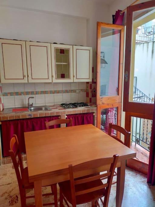 Casa Vacanza "Il Cortiletto" شاكا المظهر الخارجي الصورة